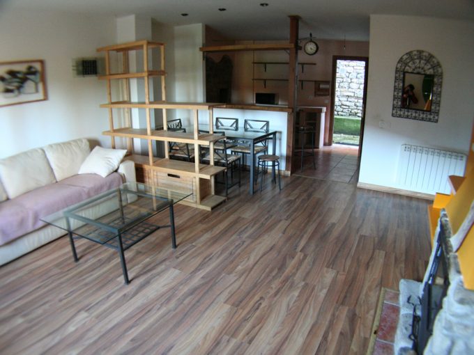 REF : 883 – YOSA DE SOBREMONTE -2 HABT.
